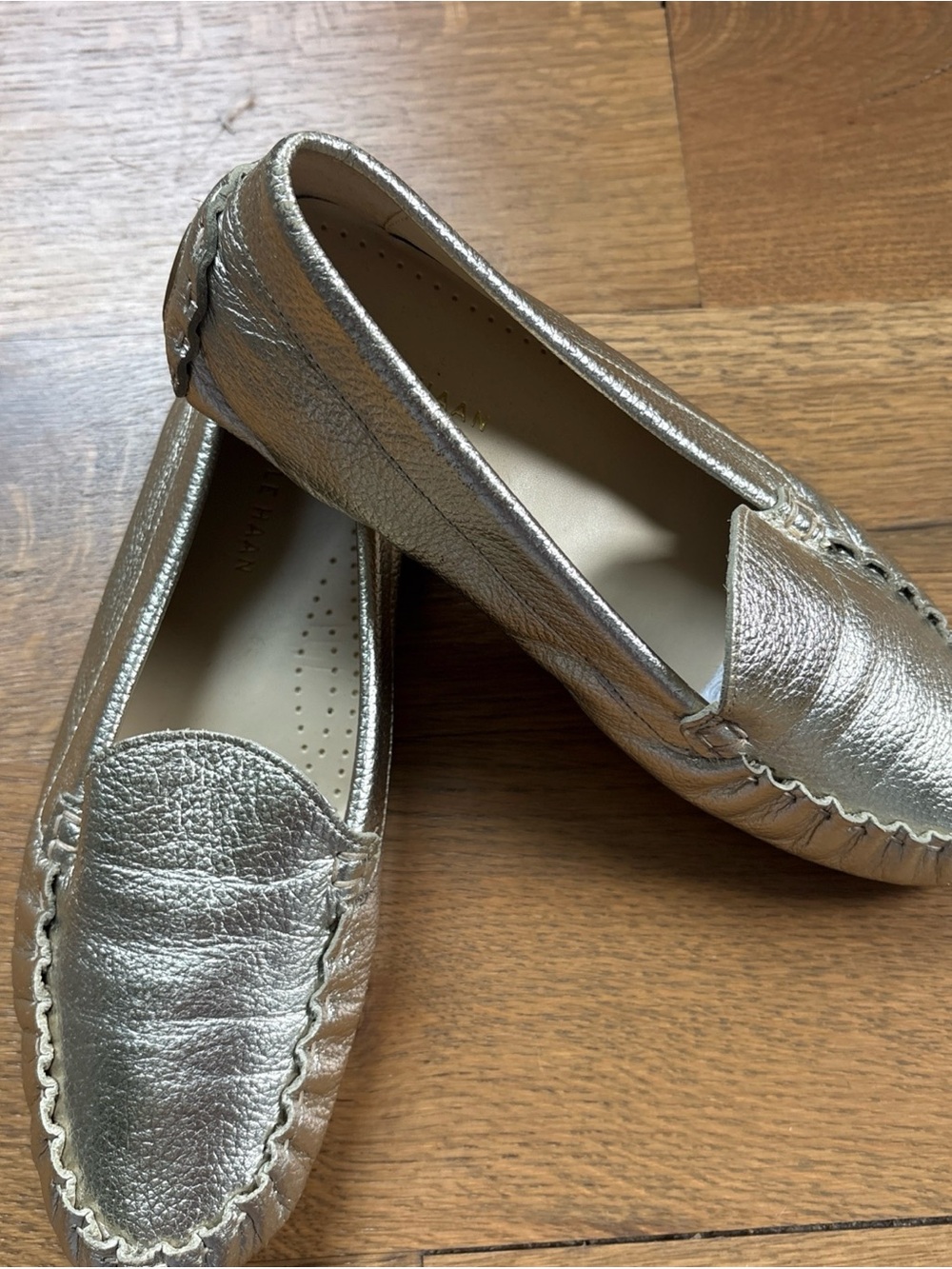 Cole Haan 7 Metallic Gold Leather Moccasin Driving Loafers NWOB quiet luxury